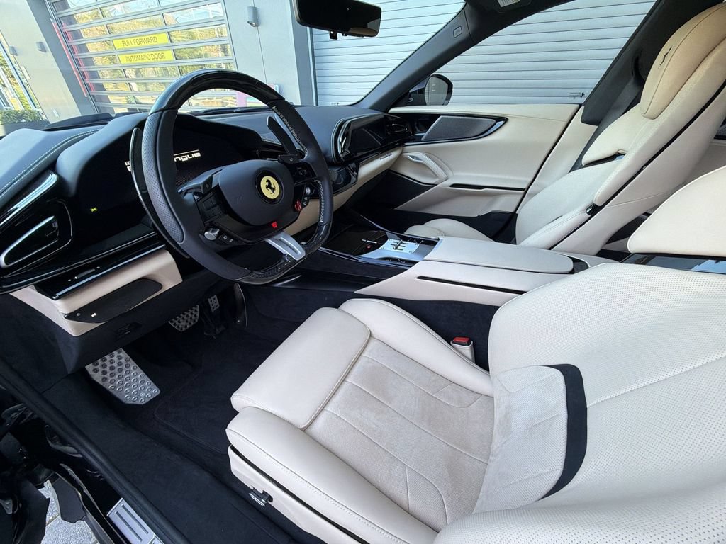 Used 2026 Ferrari Purosangue AWD/4WD image 28