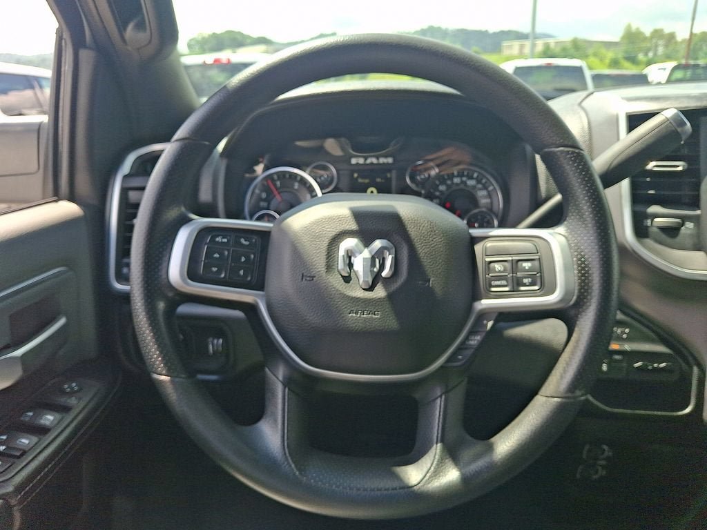 Used 2022 RAM 3500 Big Horn AWD/4WD image 19