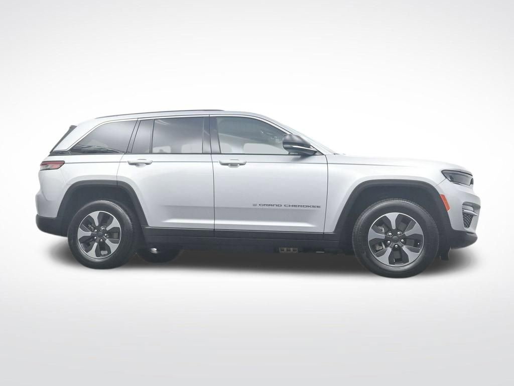 Used 2024 Jeep Grand Cherokee Limited 4xe AWD/4WD image 33