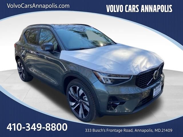 New 2026 Volvo XC40 B5 Plus w/ Protection Package Premier