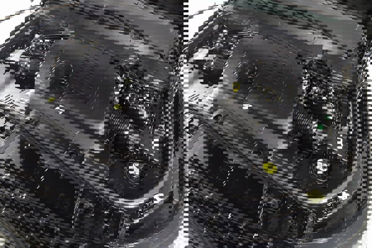 Used 2022 Land Rover Range Rover Sport HST image 21