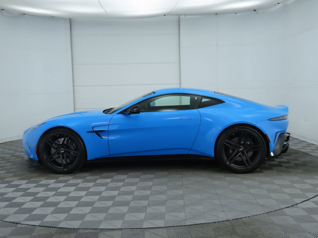 Used 2025 Aston Martin V8 Vantage Coupe image 8