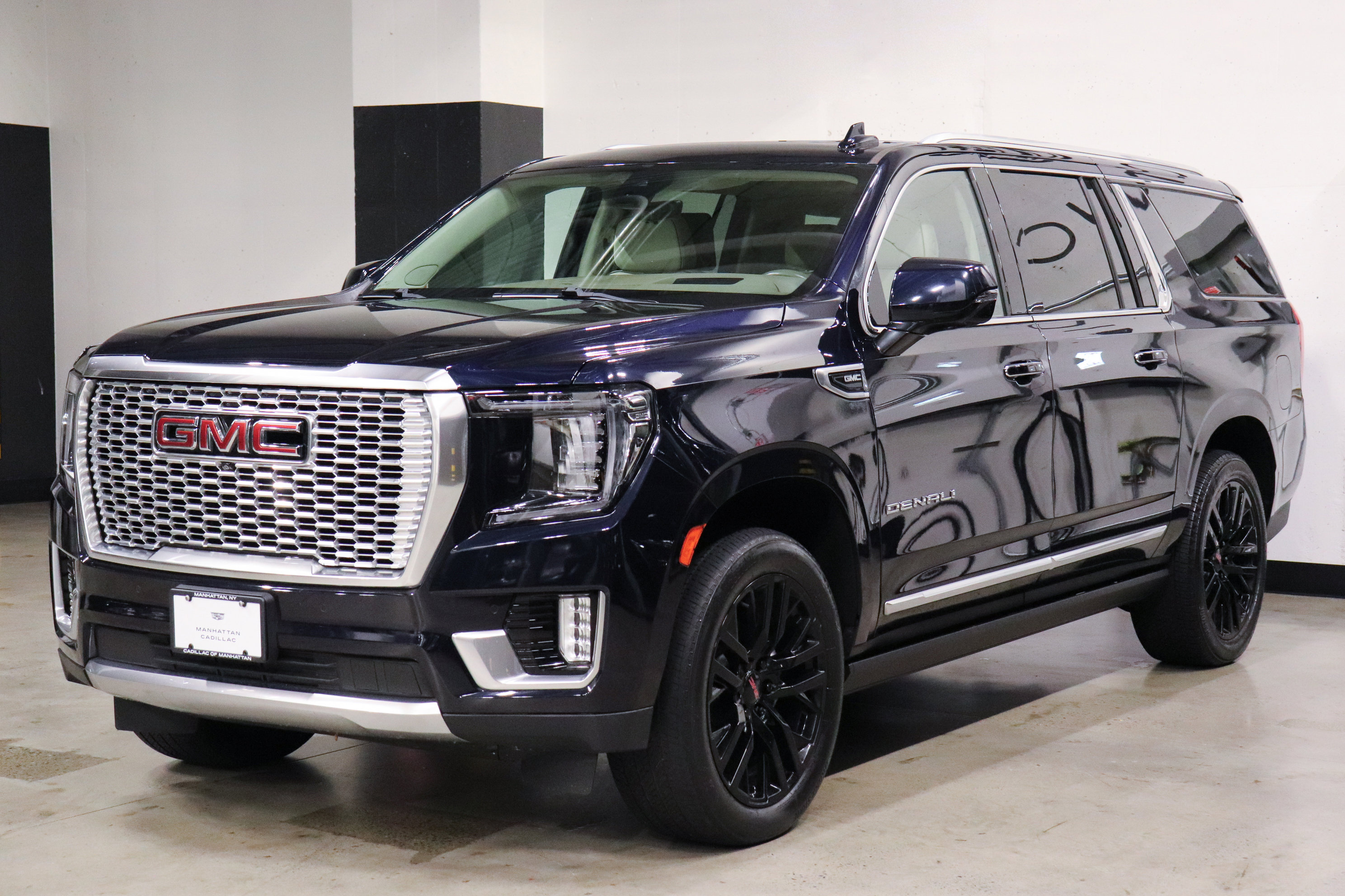 Used 2021 GMC Yukon XL Denali w/ Denali Ultimate Package