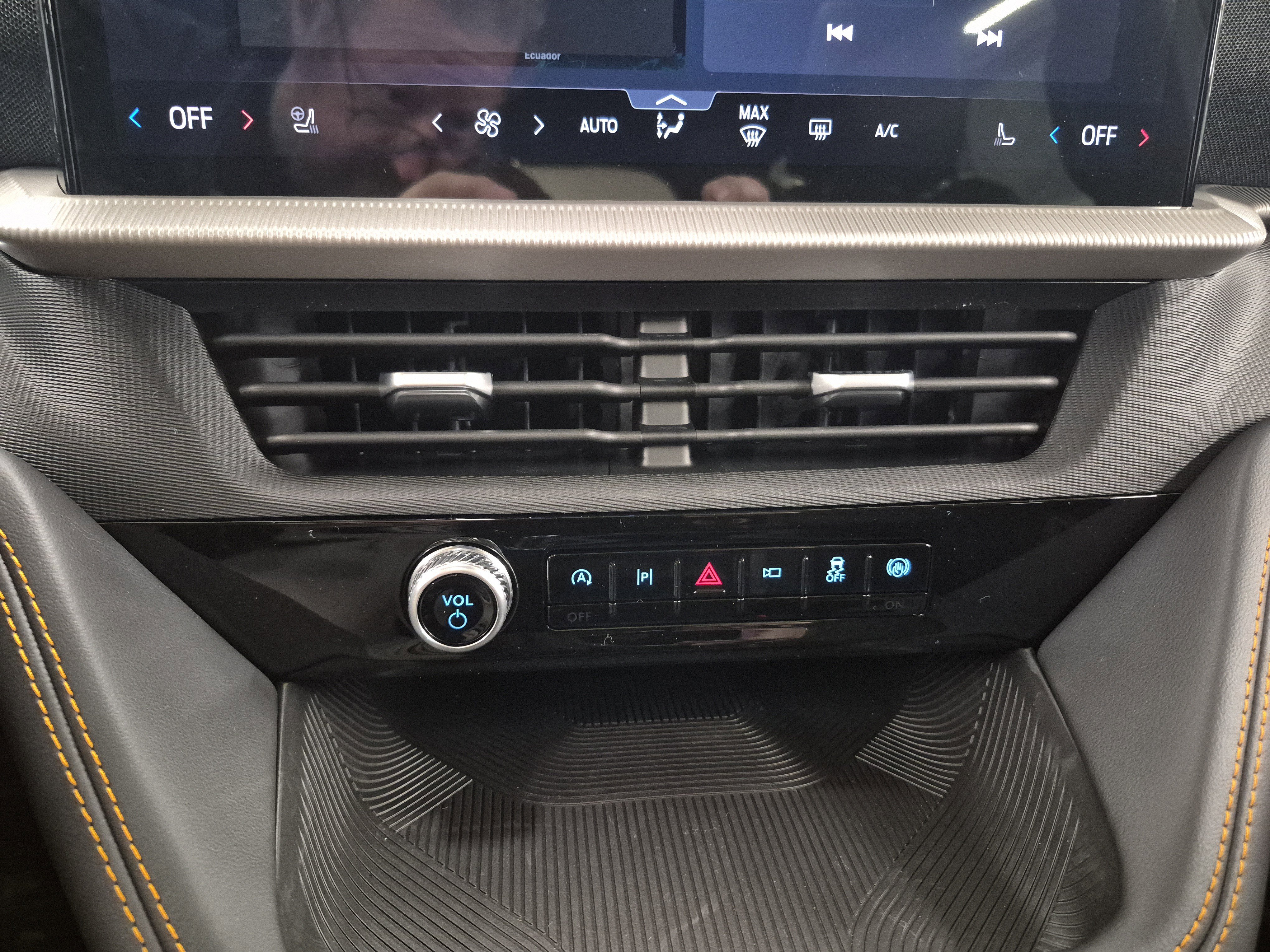 New 2026 Ford Explorer Tremor w/ Tremor Ultimate Package image 33