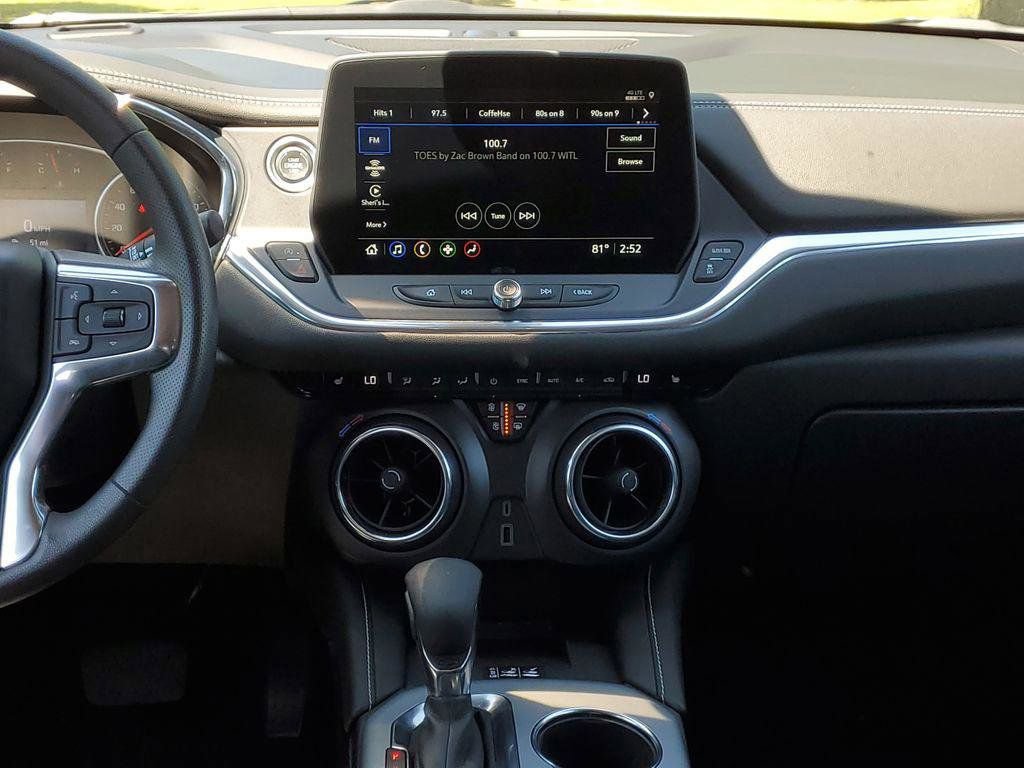 Used 2024 Chevrolet Blazer LT w/ Convenience Package FWD image 25