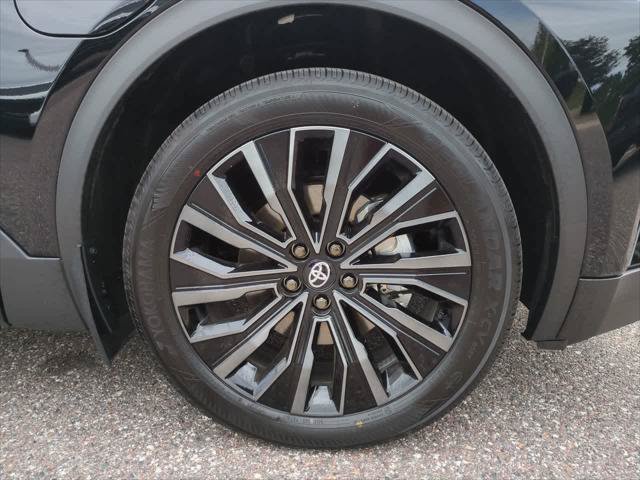 Certified 2026 Toyota C-HR AWD/4WD image 11