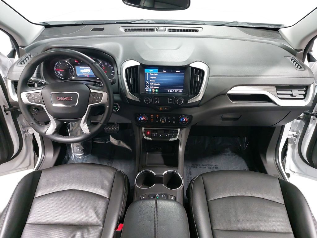 Used 2024 GMC Terrain SLT image 9