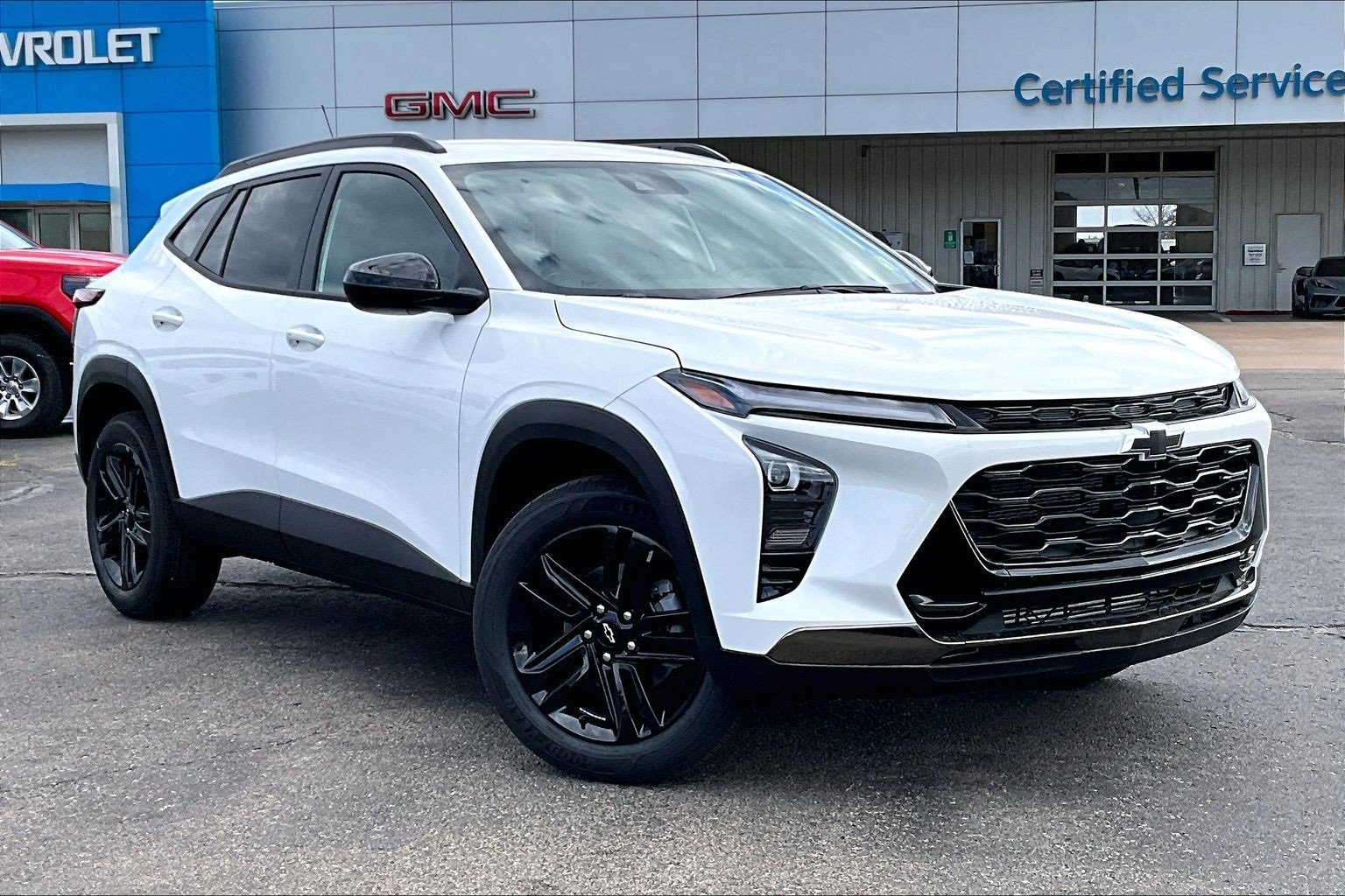 New 2026 Chevrolet Trax ACTIV w/ Driver Confidence Package image 2