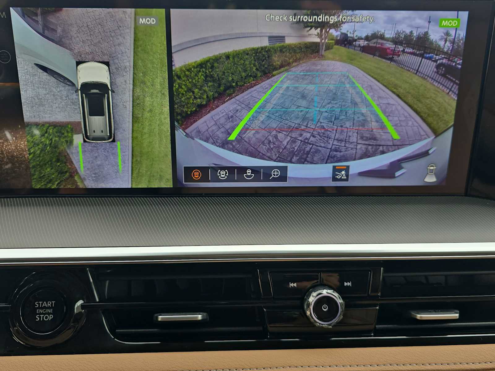 New 2026 INFINITI QX80 Luxe w/ Cargo Package image 21