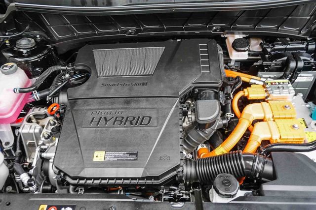 Certified 2025 Kia Niro EX image 28