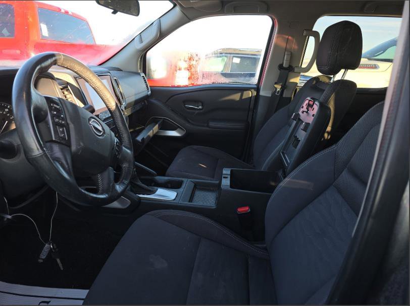 Used 2023 Nissan Frontier SV w/ Technology Package image 3