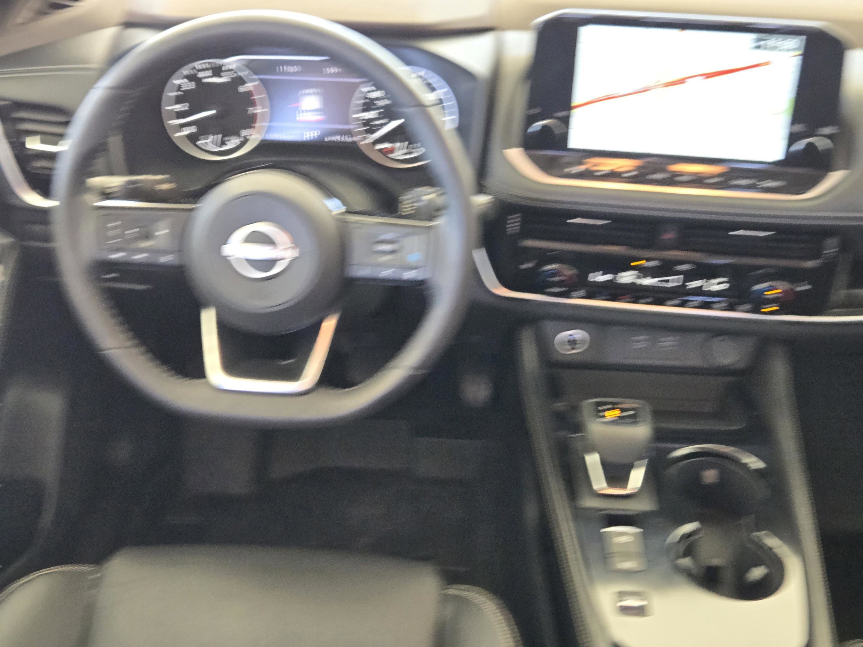 Used 2023 Nissan Rogue SL w/ SL Premium Package image 28