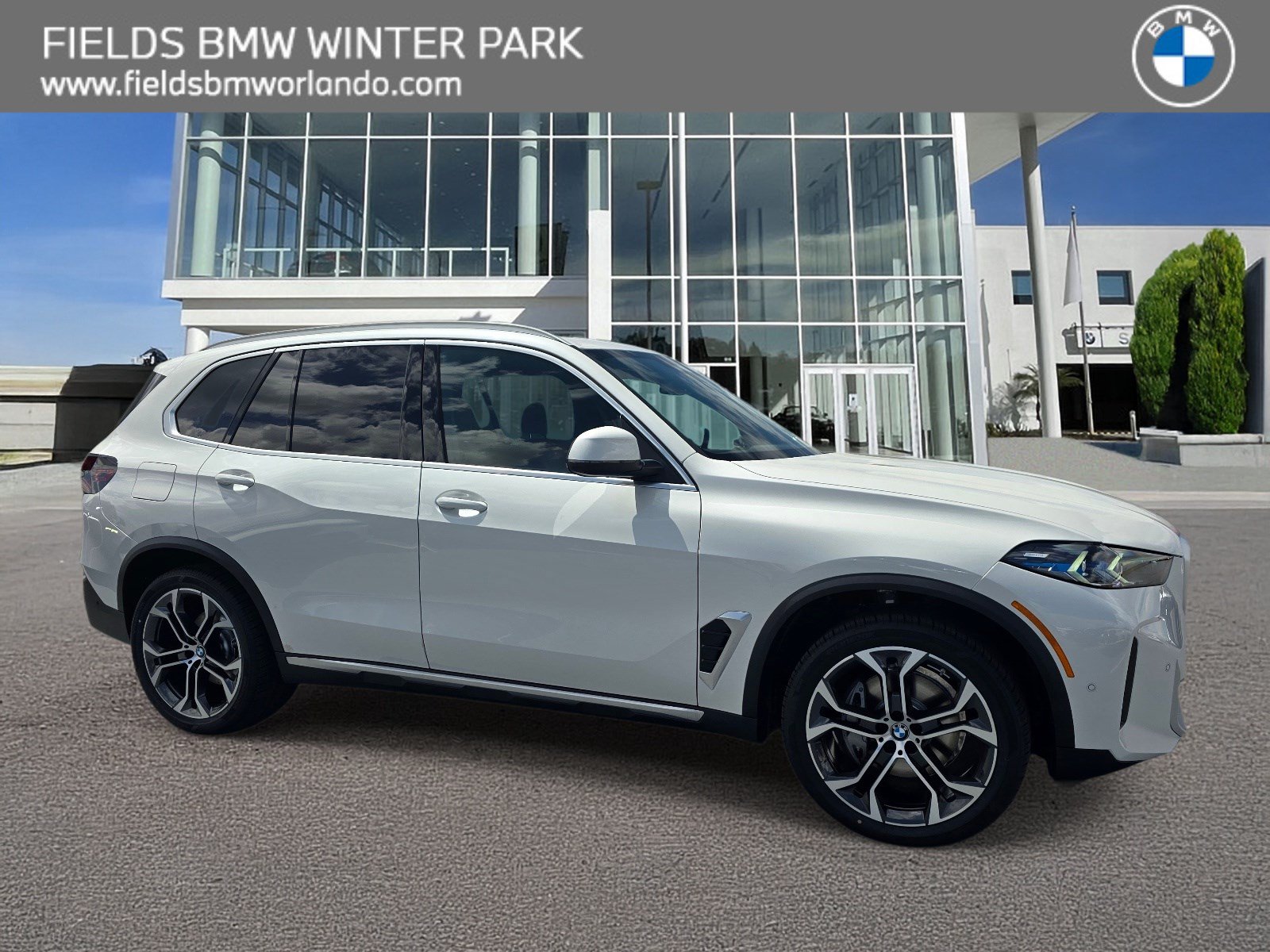 New 2026 BMW X5 xDrive40i w/ Executive Package