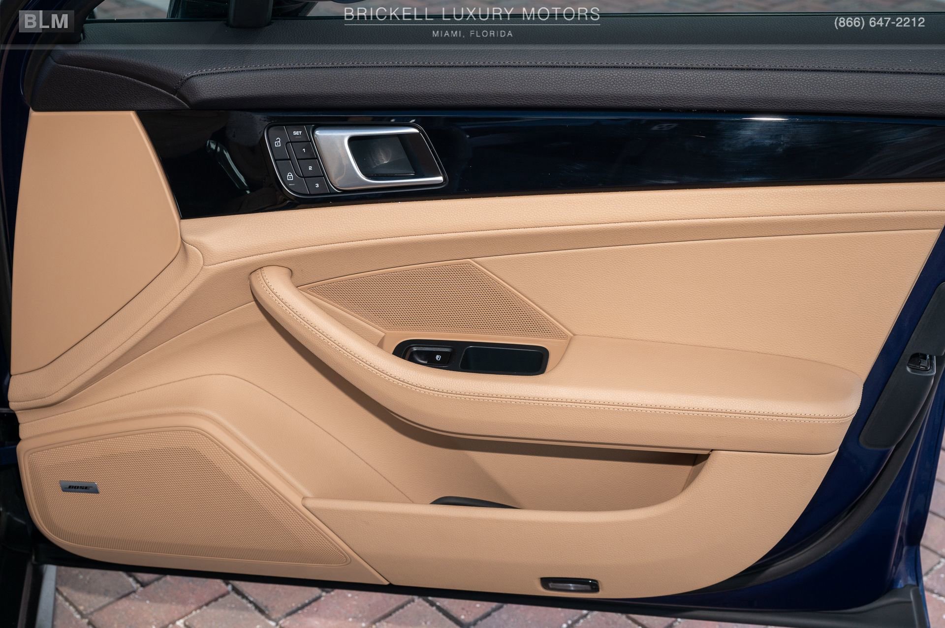 Used 2022 Porsche Panamera image 17