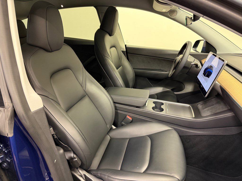 Used 2022 Tesla Model Y Long Range image 15