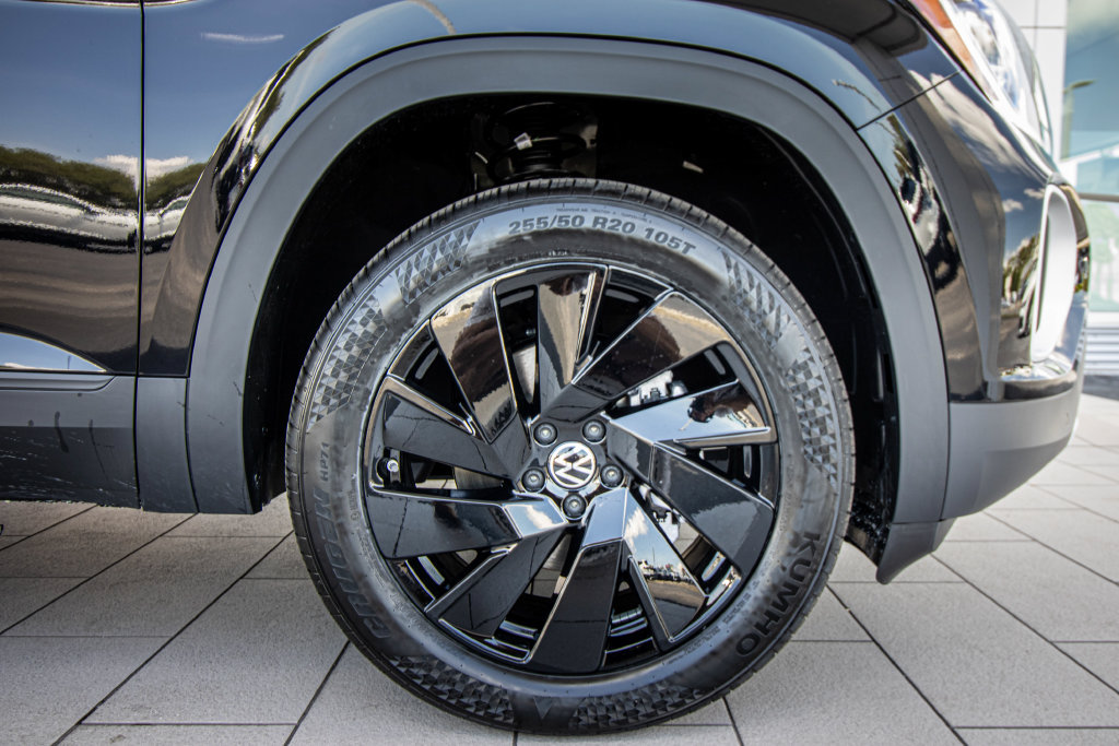 New 2026 Volkswagen Atlas SE FWD image 4