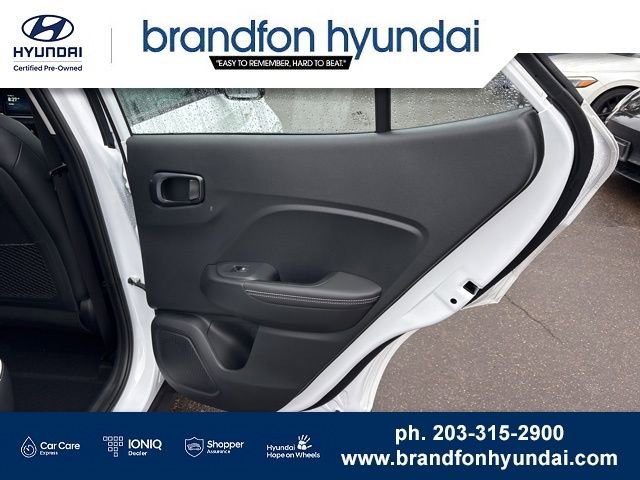 Certified 2025 Hyundai Venue Limited FWD image 9