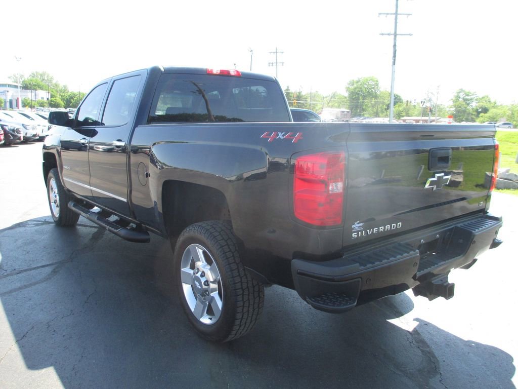 Used 2018 Chevrolet Silverado 2500 LT w/ Custom Sport Edition AWD/4WD image 9