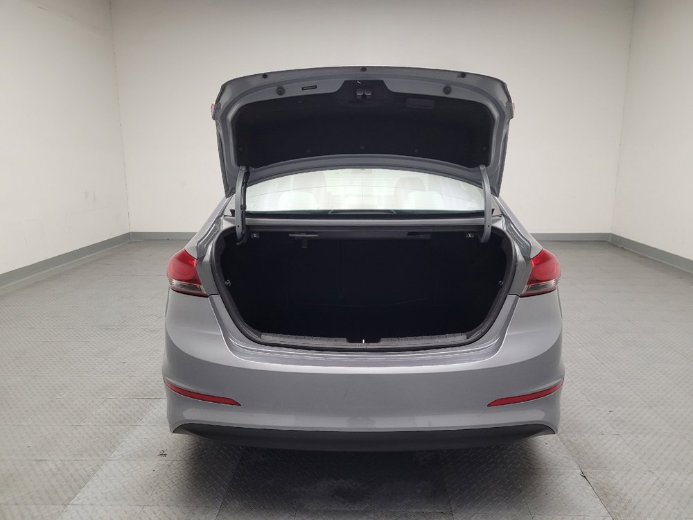 Used 2017 Hyundai Elantra SE image 29