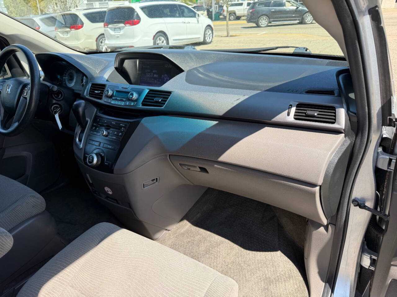 Used 2013 Honda Odyssey LX image 31