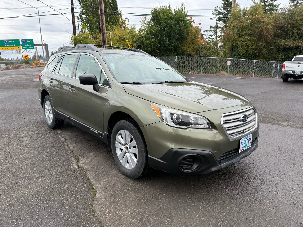 Used 2017 Subaru Outback 2.5i image 4