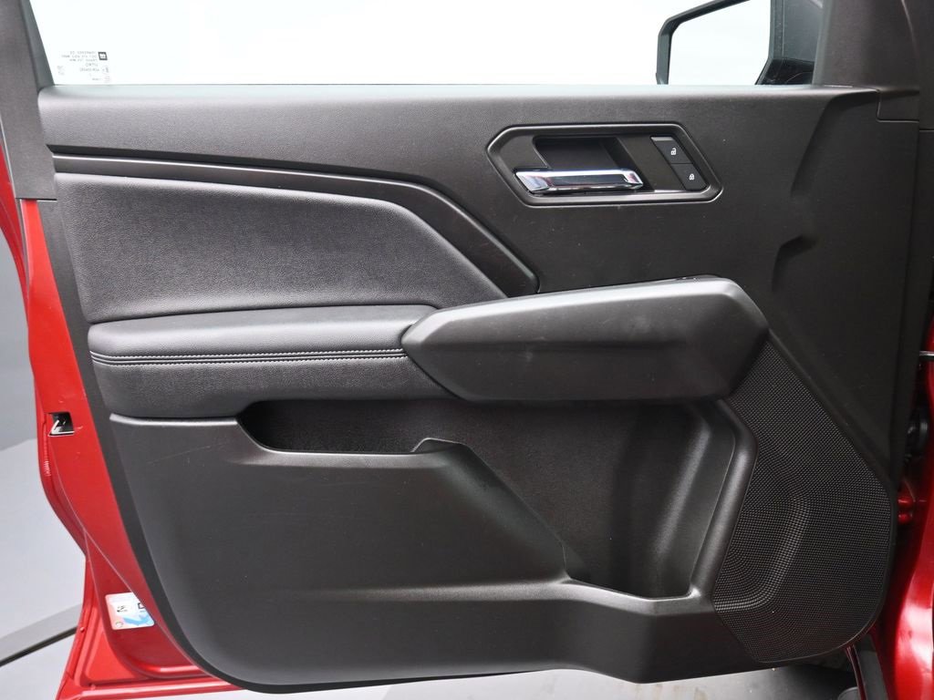 Used 2023 Chevrolet Colorado LT w/ LT Convenience Package II image 9