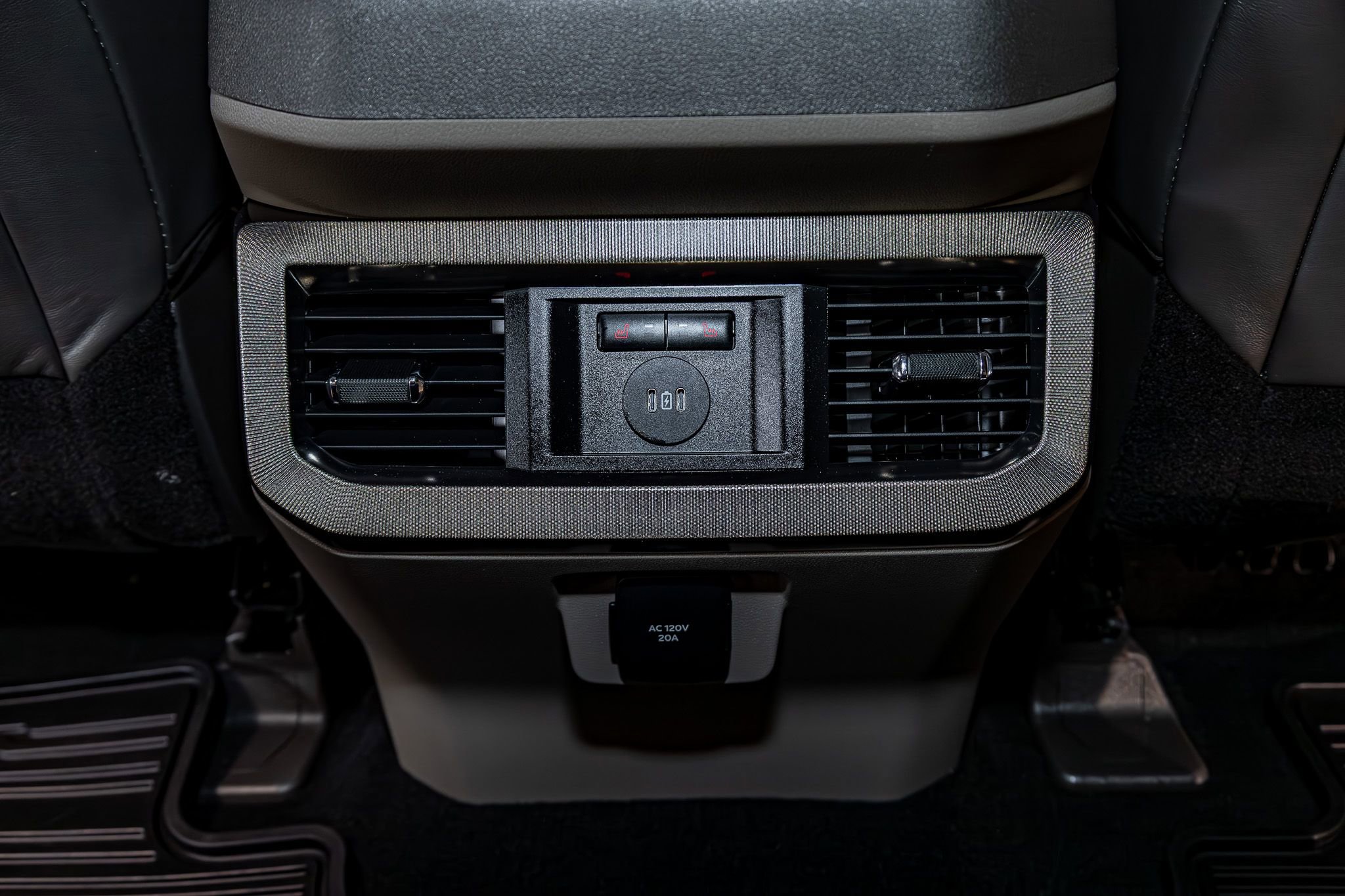 Used 2026 Ford F350 Platinum w/ Platinum Plus Package image 23