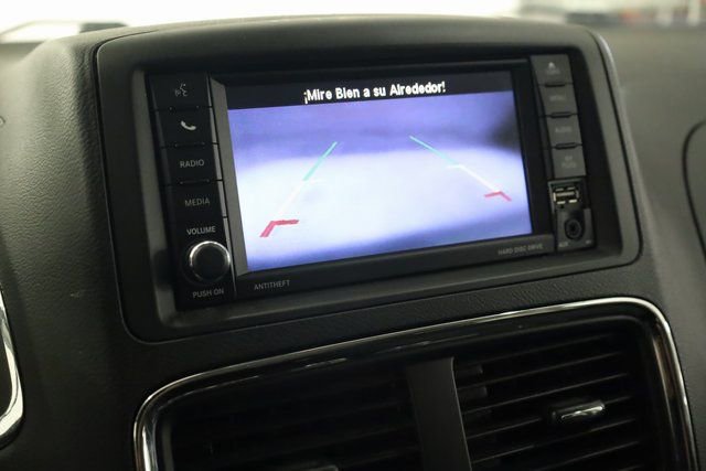 Used 2020 Dodge Grand Caravan SE image 20