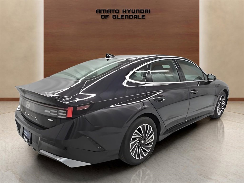 Certified 2025 Hyundai Sonata SEL image 6