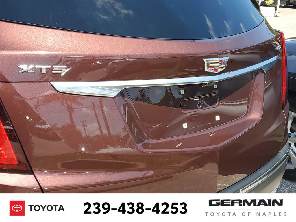 Used 2022 Cadillac XT5 Premium Luxury w/ Technology Package FWD image 18