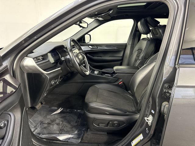 Used 2022 Jeep Grand Cherokee L Laredo AWD/4WD image 3