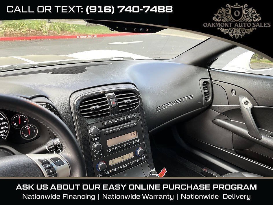 Used 2011 Chevrolet Corvette Coupe w/ 1LT RWD image 26