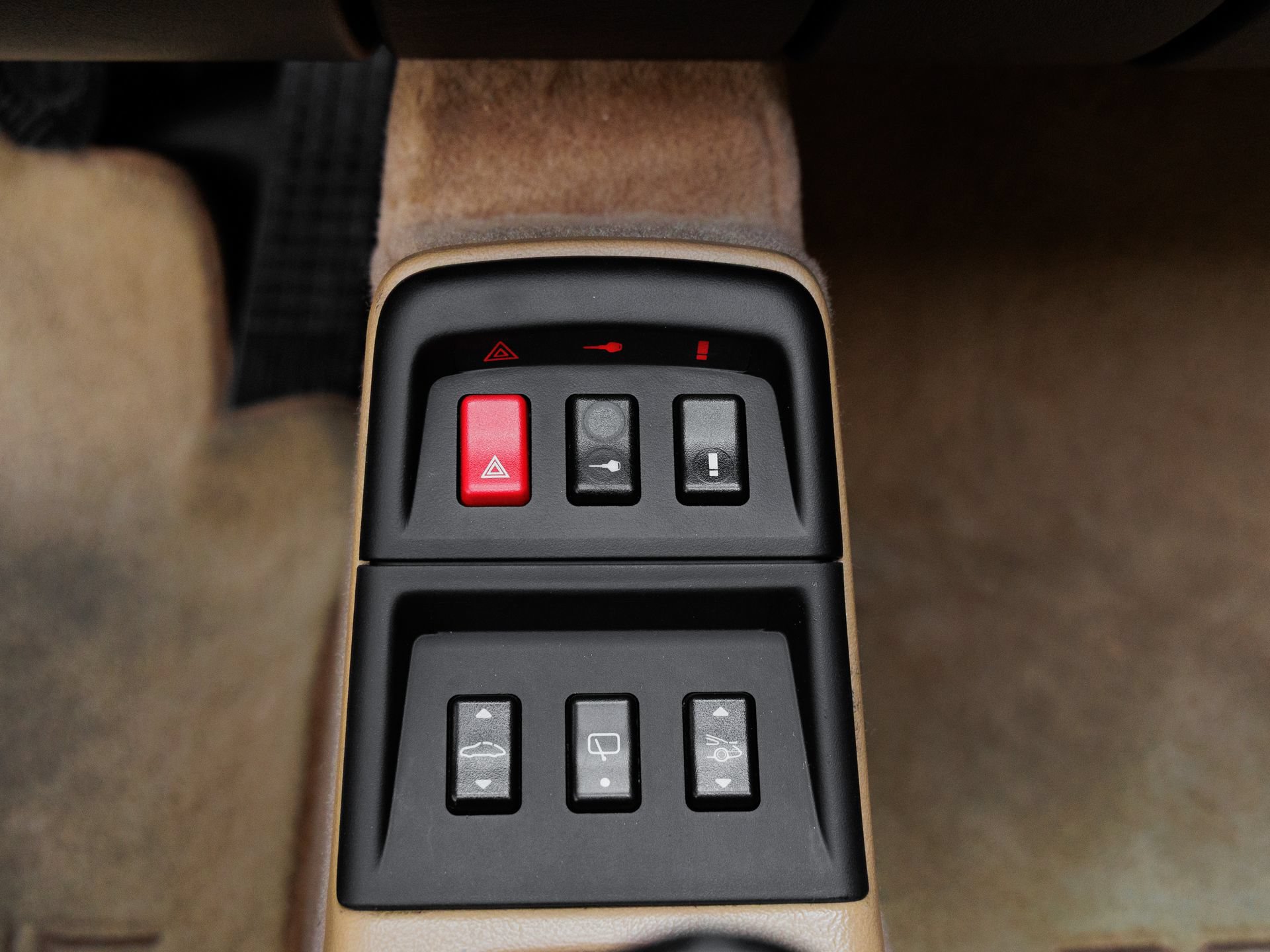 Used 1996 Porsche 911 Carrera 4S AWD/4WD image 29