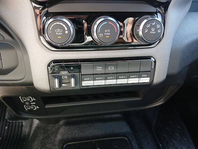 New 2027 RAM 4500 Tradesman w/ Chrome Appearance Group AWD/4WD image 35