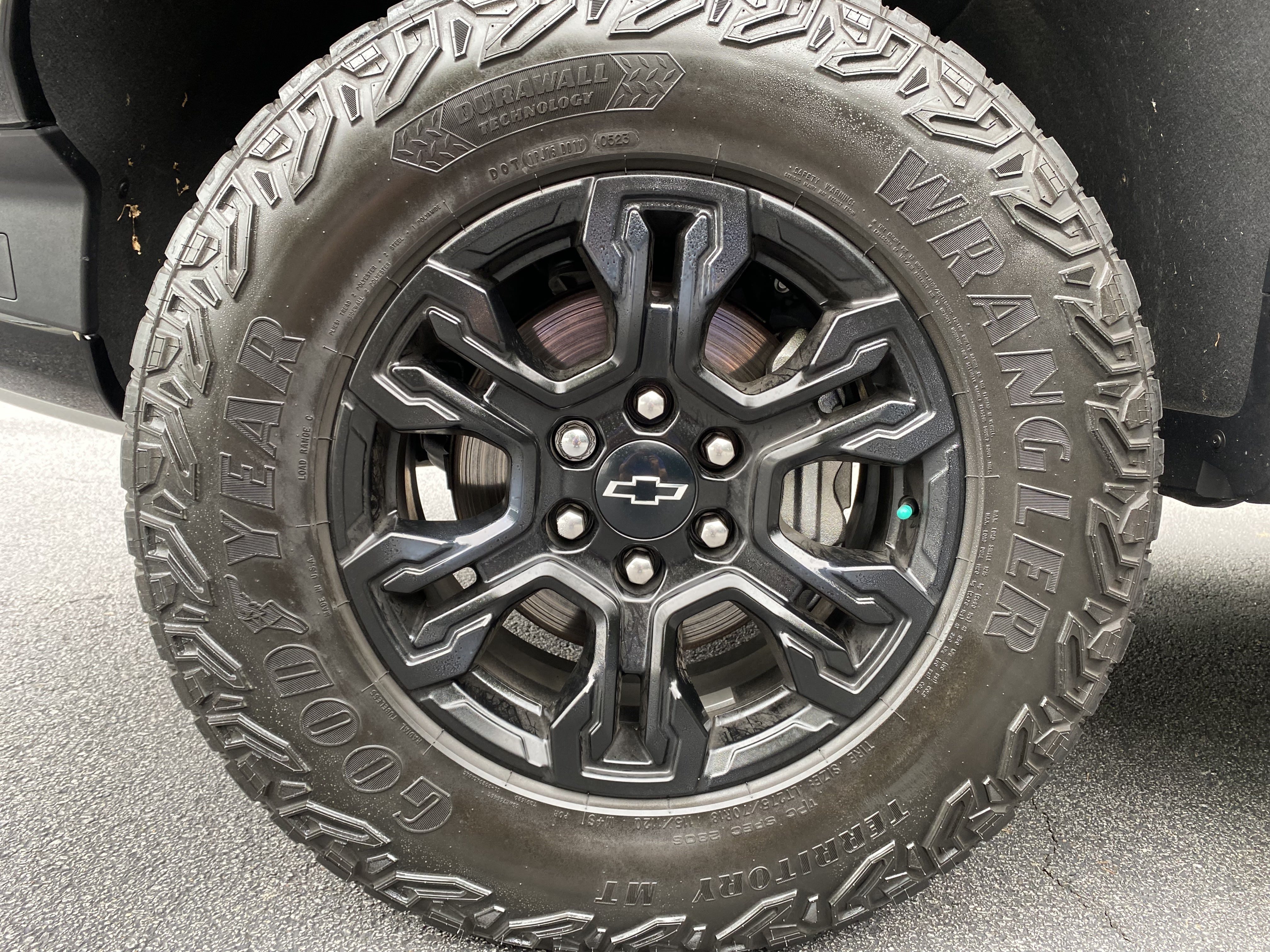 Used 2023 Chevrolet Silverado 1500 ZR2 w/ Technology Package AWD/4WD image 48