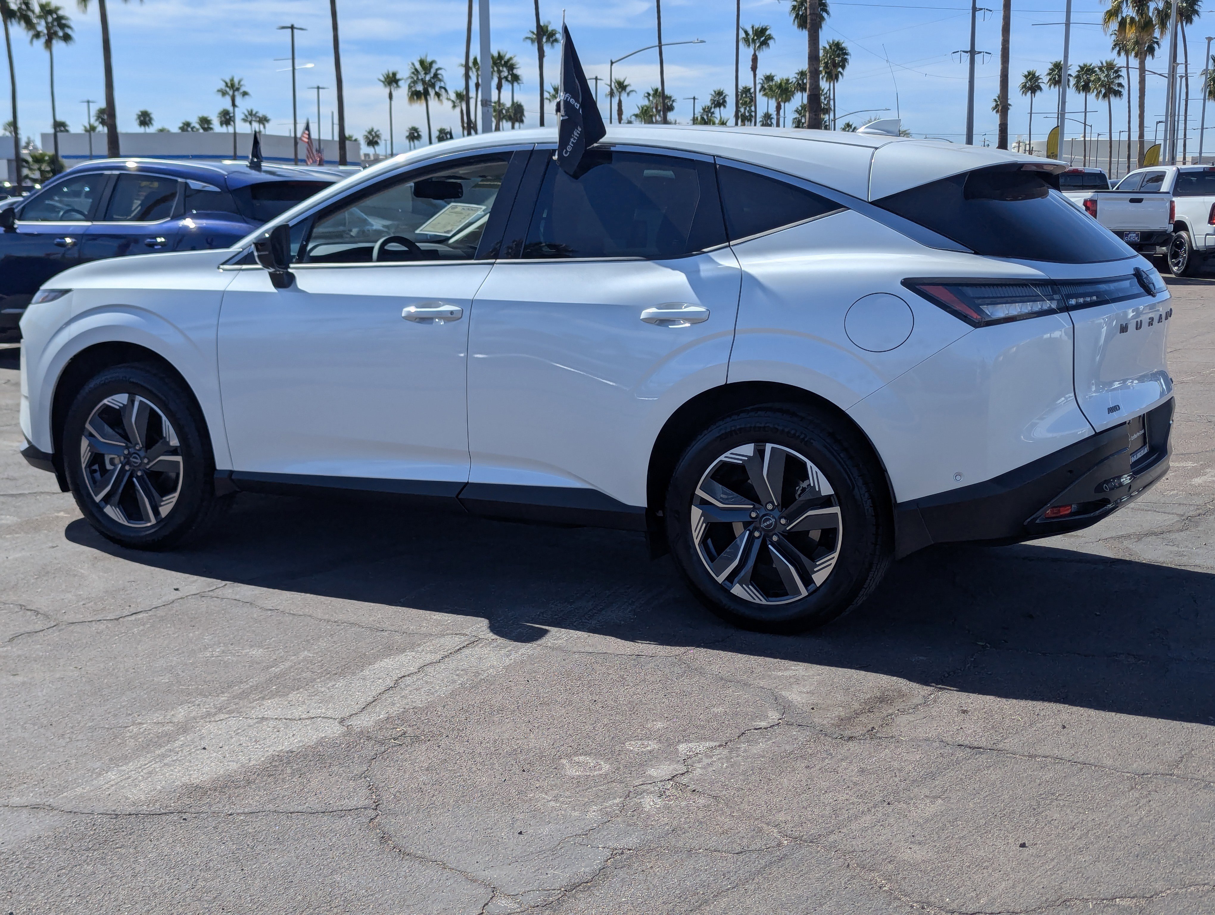 Certified 2025 Nissan Murano SL w/ Cargo Package image 4