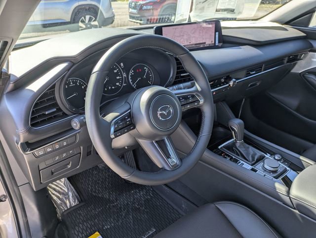 New 2026 MAZDA MAZDA3 Hatchback w/Premium Plus Pkg image 13