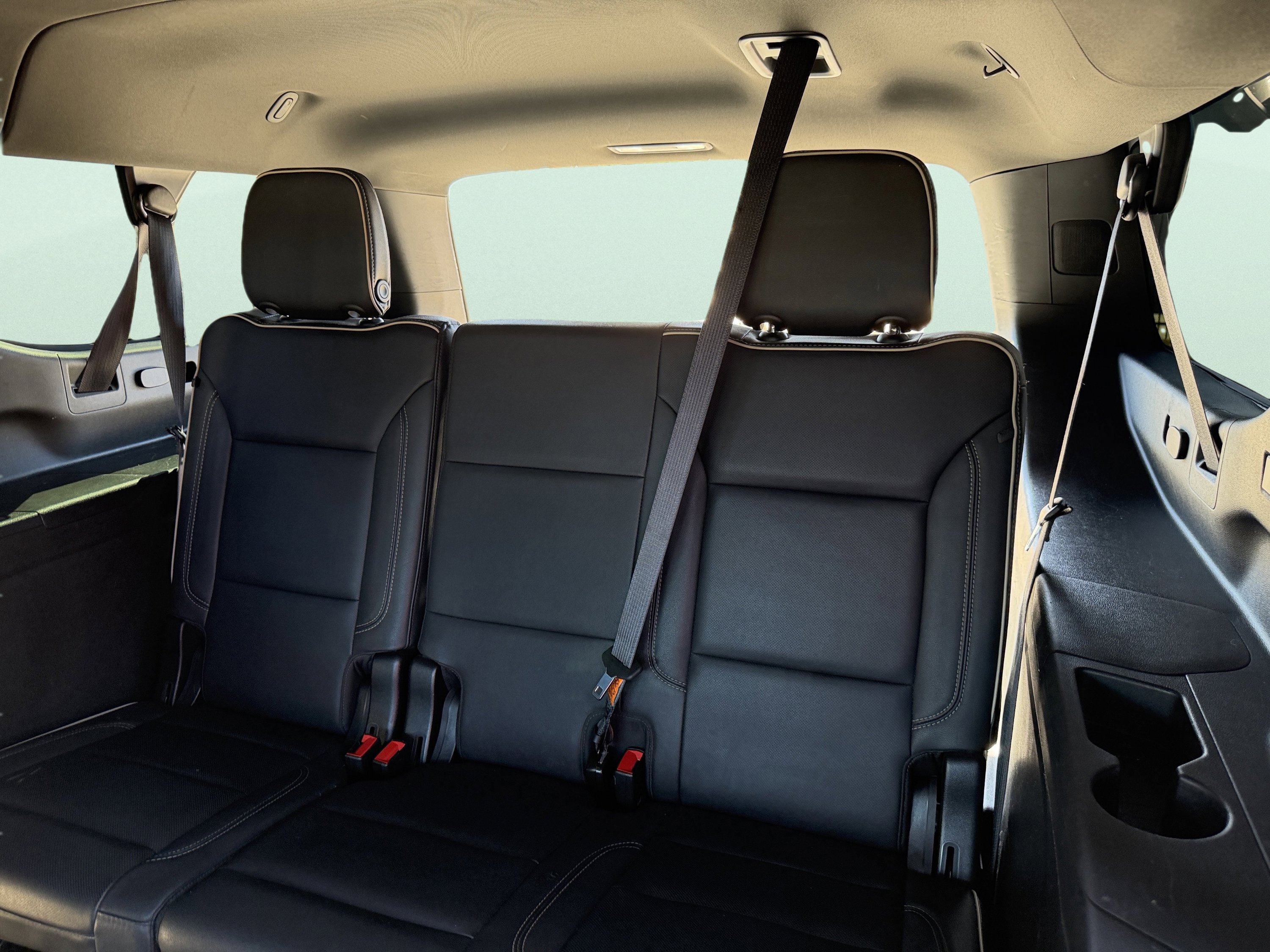 Used 2022 GMC Yukon XL SLT w/ SLT Luxury Package RWD image 25