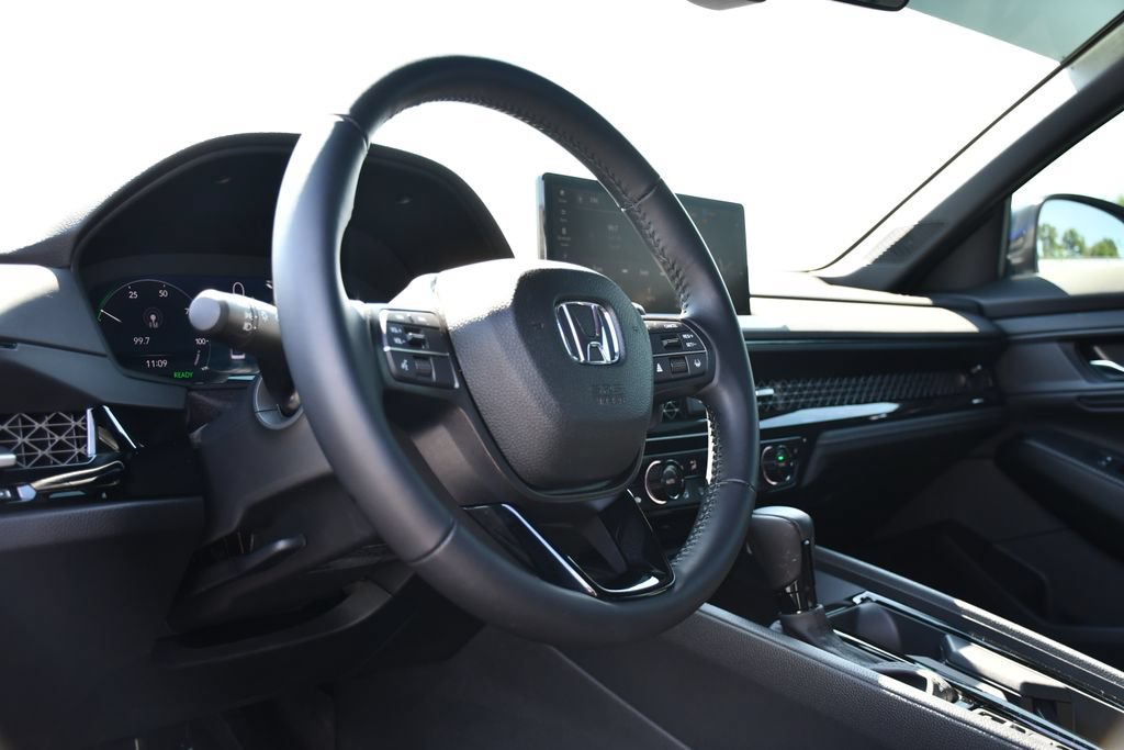 Used 2024 Honda Accord Sport image 16