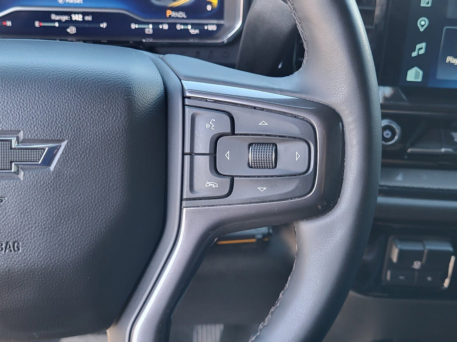 Used 2025 Chevrolet Silverado 2500 ZR2 w/ Technology Package image 28