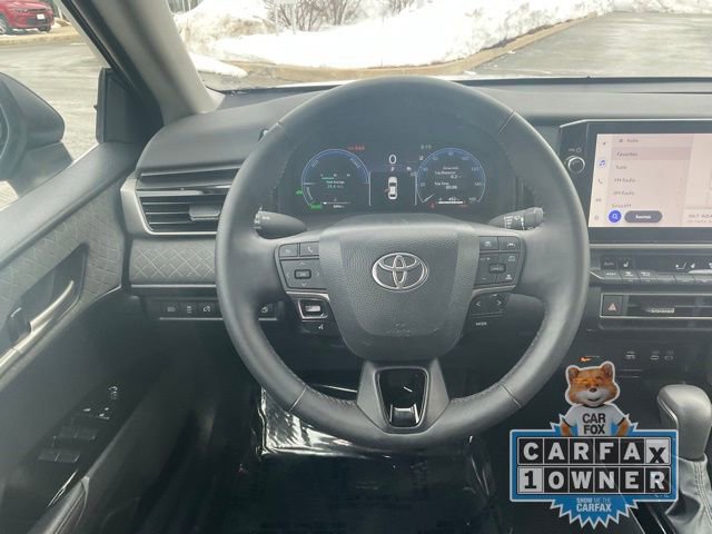 Used 2025 Toyota Camry XLE image 16
