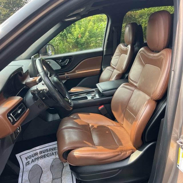 Used 2020 Lincoln Aviator Reserve w/ Equipment Group 201A AWD/4WD image 18