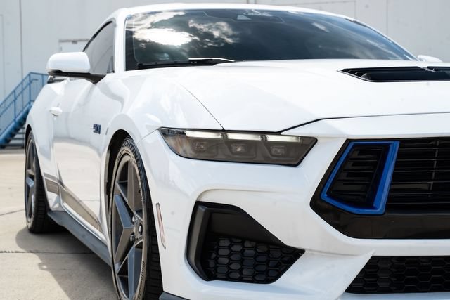 Used 2024 Ford Mustang GT Premium RWD image 17