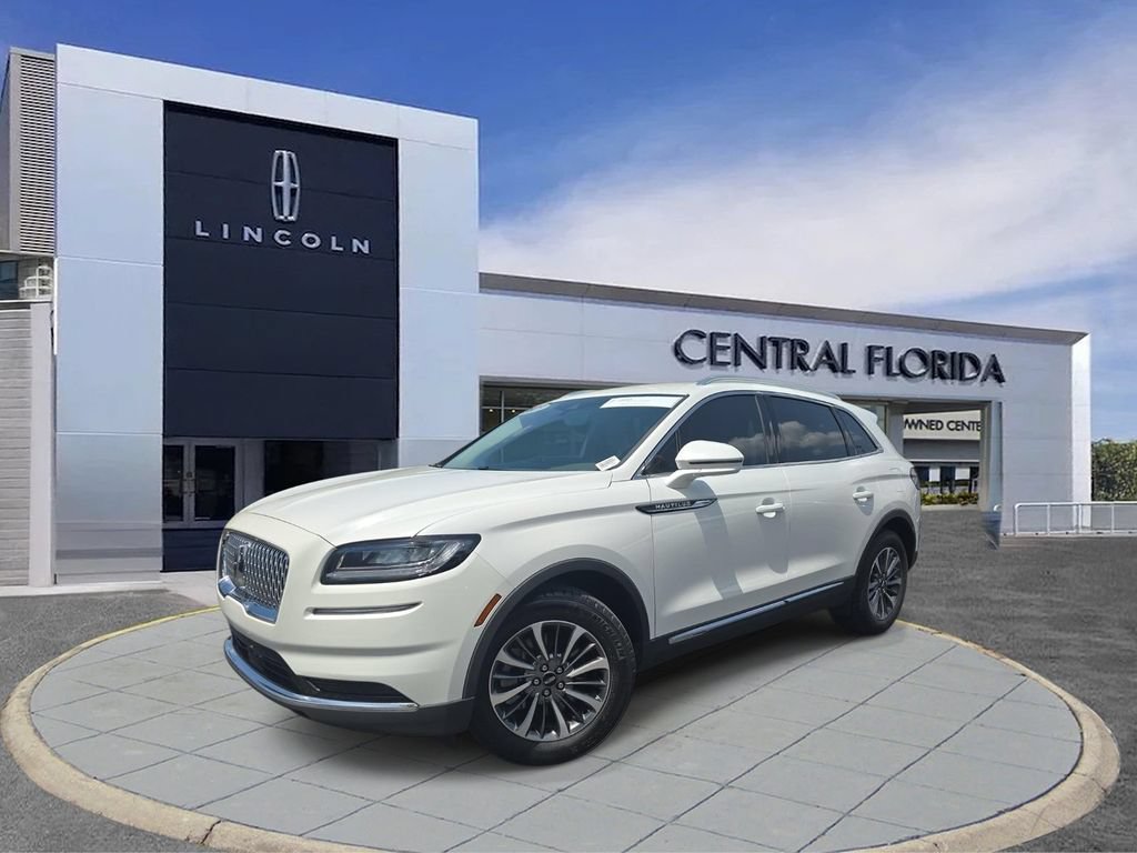 Used 2023 Lincoln Nautilus FWD w/ Premium Package image 29