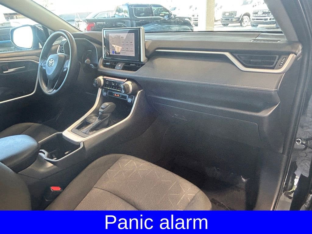 Used 2025 Toyota RAV4 XLE image 24