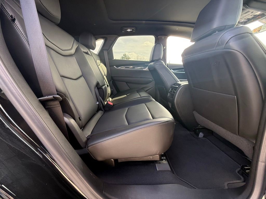 Certified 2025 Cadillac XT5 Premium Luxury image 35