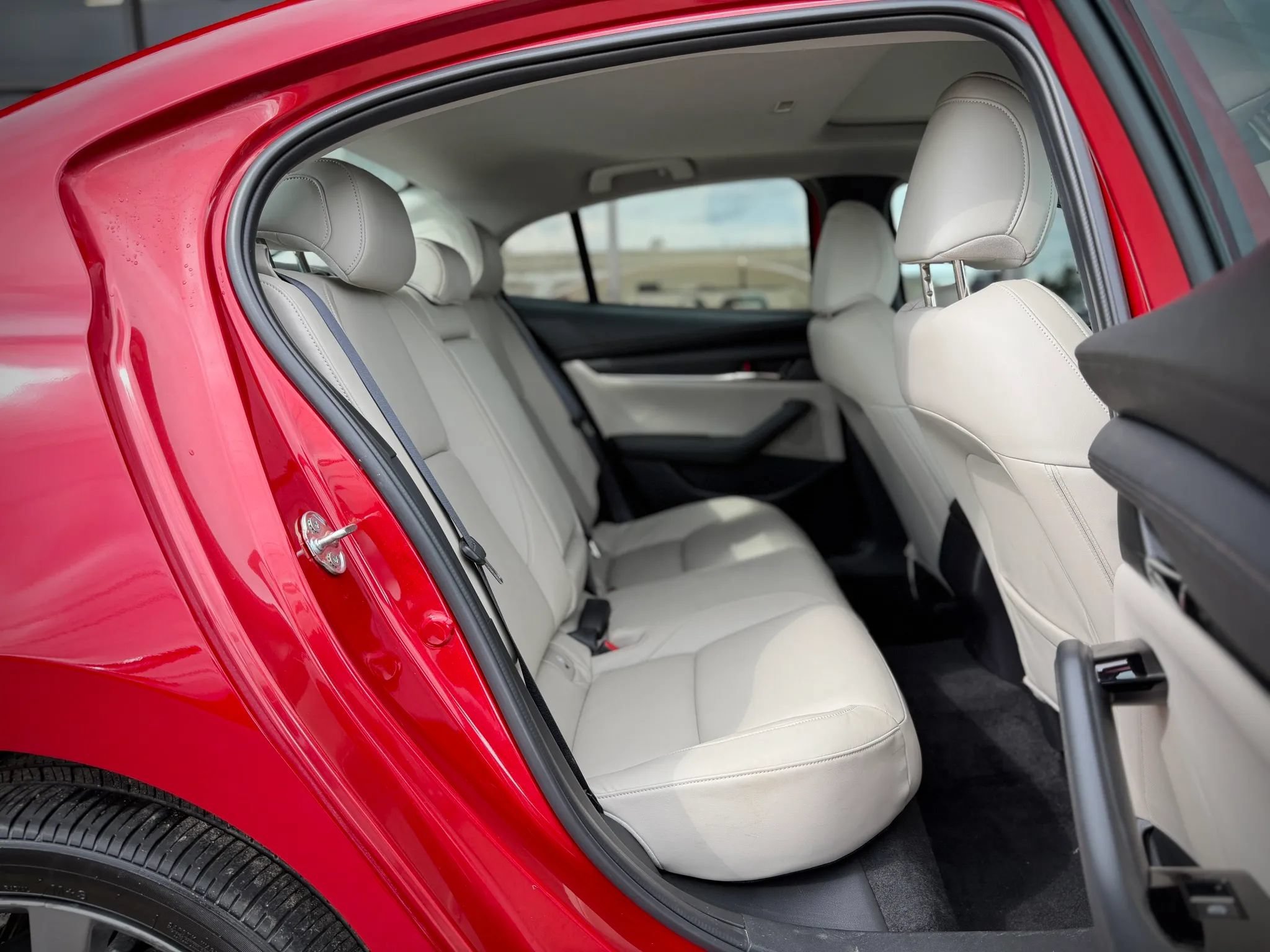 Used 2025 MAZDA MAZDA3 s FWD image 17