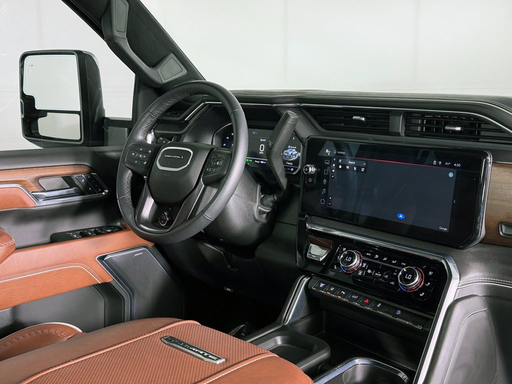 Used 2024 GMC Sierra 3500 Denali Ultimate image 27