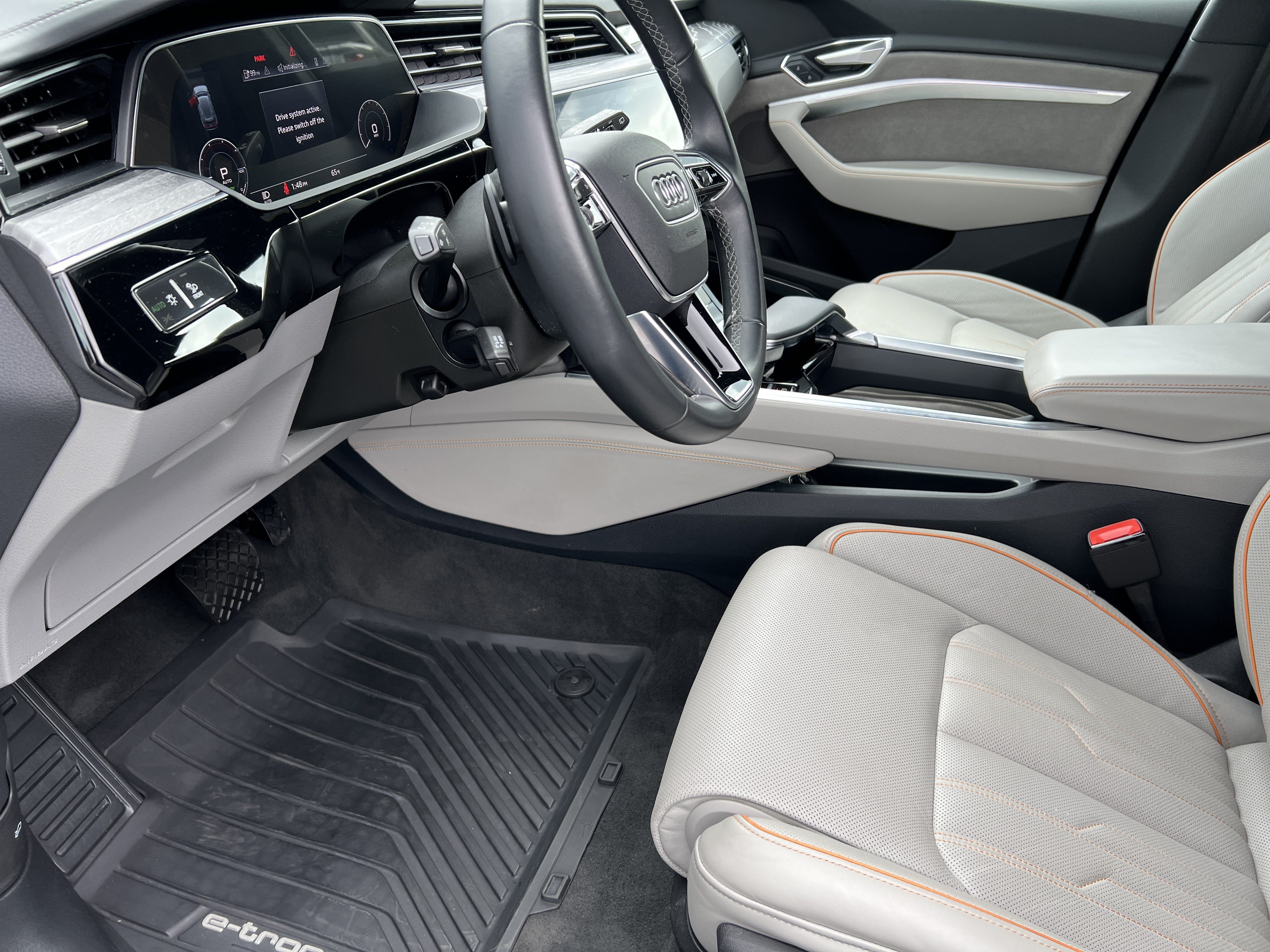 Used 2022 Audi e-tron Chronos AWD/4WD image 14
