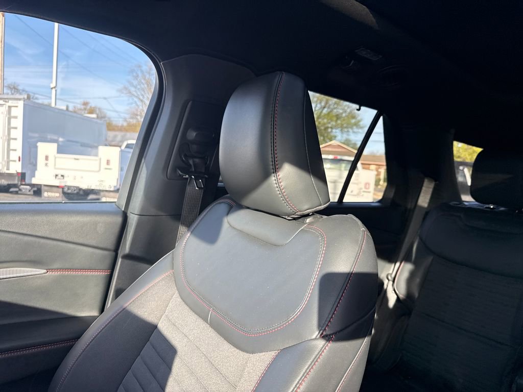 Used 2025 Ford Explorer ST-Line w/ Premium Package image 46